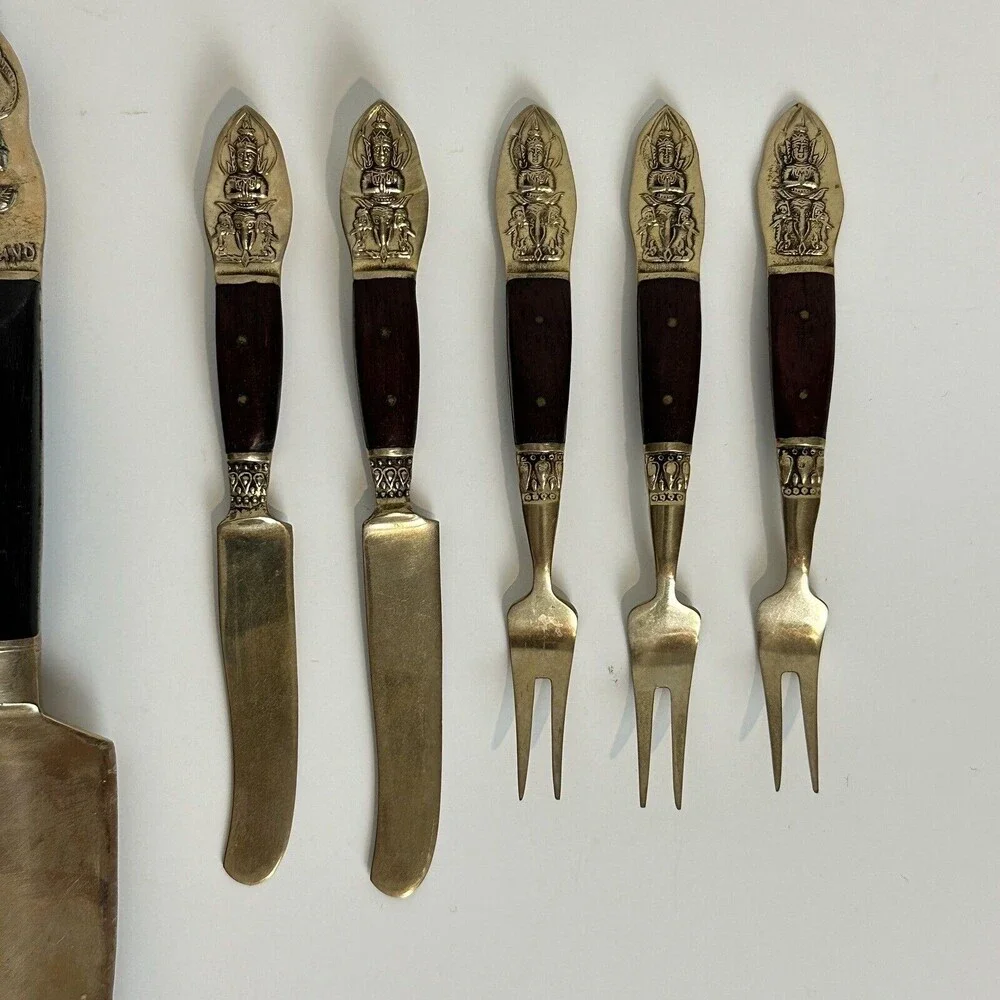 Samran cake serving spreaders